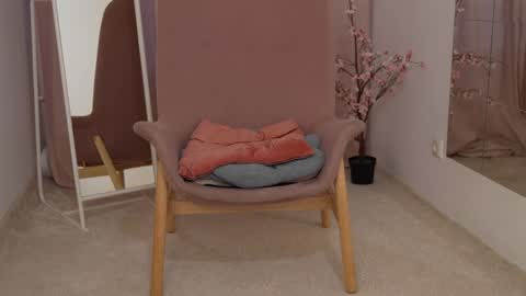 VENERA  online show from January 8, 12:58 pm