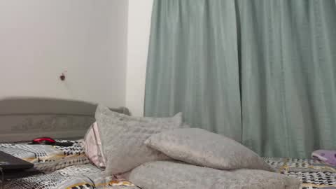 HI IM VENUS SMALL BOOBS  BIG HEART WARM PUSSY online show from January 11, 12:16 am