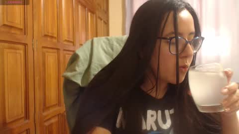 Venus online show from December 13, 8:37 pm