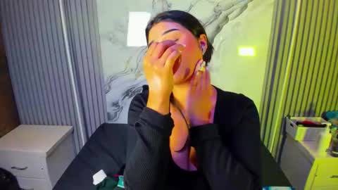 Venusowen  online show from March 24, 12:44 pm