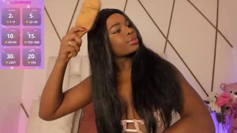 VENUS online show from November 11, 11:34 am