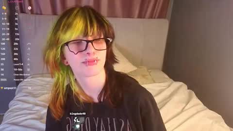 Erica online show from November 19, 8:18 pm