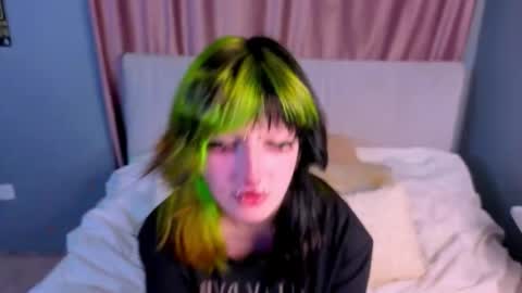 Erica online show from October 16, 9:02 pm