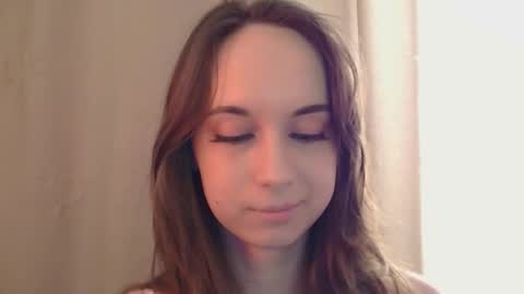 Una online show from February 15, 11:31 am