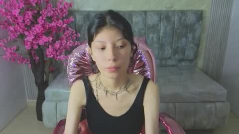 Verana  online show from December 3, 8:20 pm