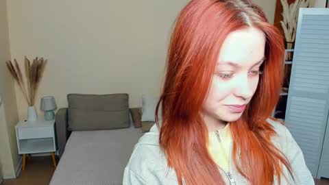 Delora online show from May 30, 11:25 pm
