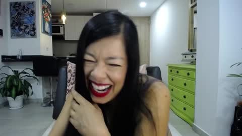 vero_milf online show from December 1, 10:56 pm