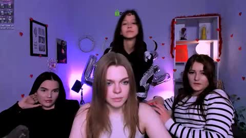 Ronni online show from February 9, 10:23 pm