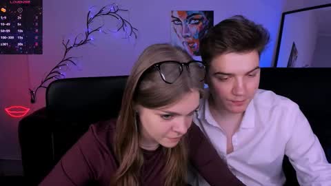 Ronni online show from November 6, 8:23 pm