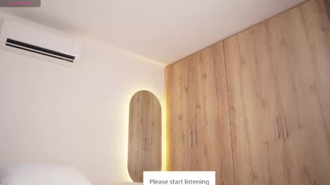 Veronica online show from November 25, 3:33 pm