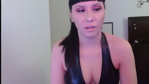 Snapshot of veronika_blak chatting on September 16, 2:35 am Miss Veronika Blak online show from September 16, 2:35 am