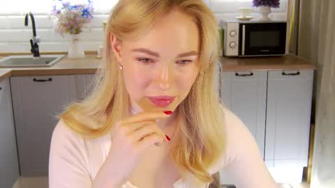 Veronika online show from November 4, 5:03 pm