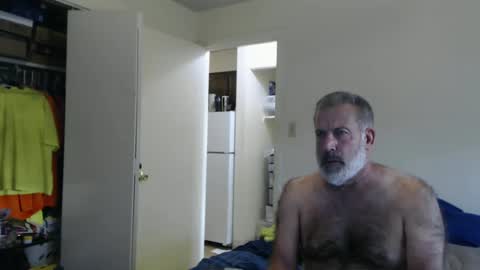 hairy man online show from September 11, 12:01 am
