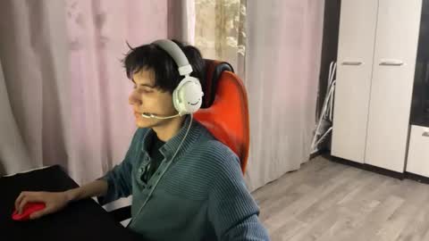 vialeras online show from March 6, 2:32 am