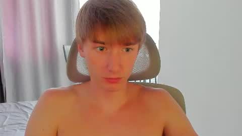vibemygirl online show from July 7, 6:47 am