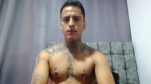 Victor cardenas online show from July 6, 10:33 pm
