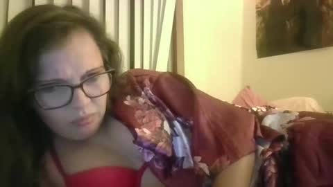 Snapshot of vichyde95 chatting on October 15, 2:26 am vichyde95 online show from October 15, 2:26 am