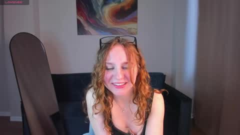 vicki_milles online show from May 8, 9:26 am