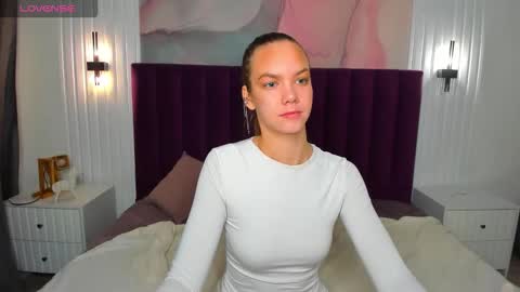 vickie_smith online show from November 17, 1:41 am