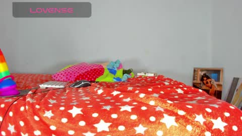 vicky manuela online show from April 9, 6:19 am