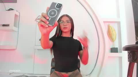 vicky_hottman online show from September 25, 4:41 am