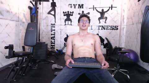 Victor Oliveira online show from March 28, 7:48 pm