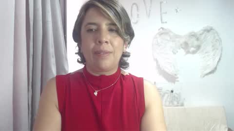 Snapshot of victoria25_meester chatting on September 24, 8:59 pm Hi guys   Im victoria  Be the one who can control me in PVT online show from September 24, 8:59 pm