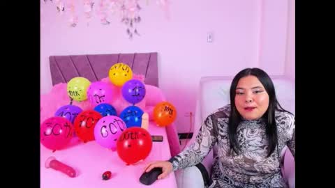 victoria_16_ online show from December 3, 5:52 am