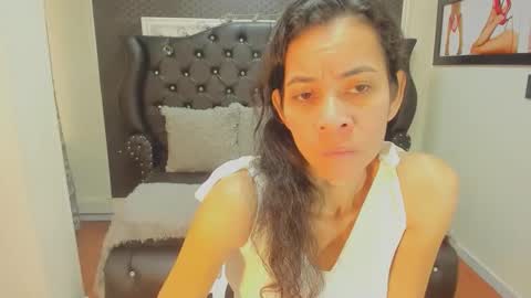 Victoria  grey  online show from March 26, 8:47 pm