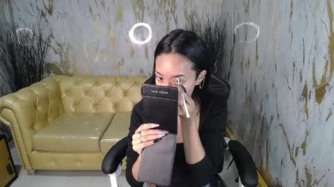 Victoria  online show from January 31, 4:17 pm