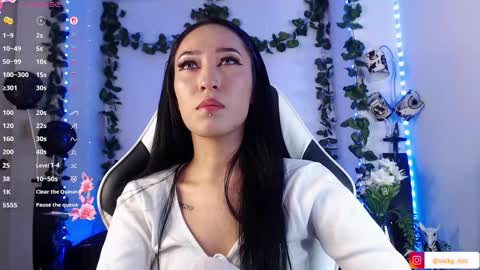 Victoria  online show from November 5, 2:02 am