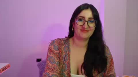 Victoria online show from March 4, 9:32 pm