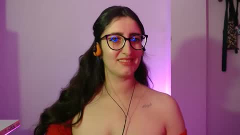 Victoria online show from November 27, 11:45 pm