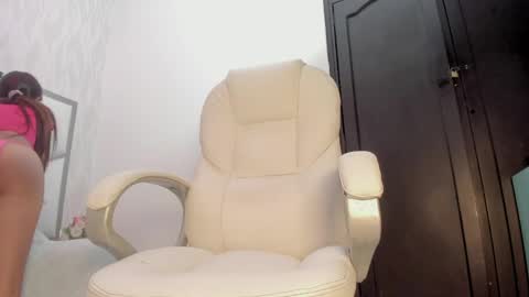 Victoria Sofia online show from March 28, 8:10 pm