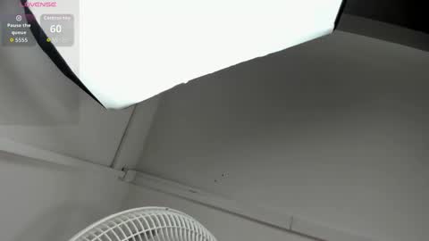 VICTORIA online show from April 20, 11:02 am