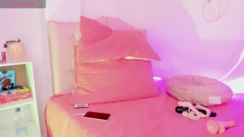 Victoria online show from November 4, 4:36 am