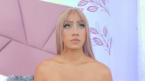 VictoriaRoss online show from September 17, 8:56 pm