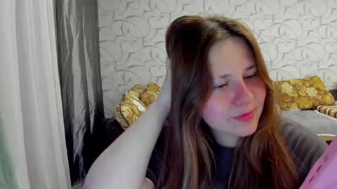 victoriassecrets_ online show from June 23, 6:47 pm
