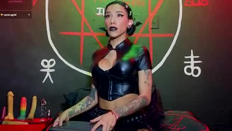 Snapshot of victoriavampire666 chatting on September 19, 3:32 am Victoria Vampire online show from September 19, 3:32 am