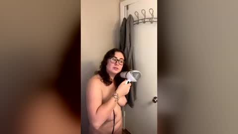 victoriavega307847 online show from July 29, 4:45 am