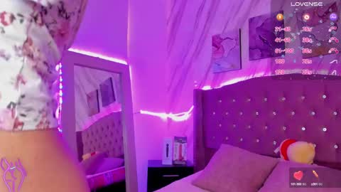 VICTORIA online show from December 9, 7:18 pm