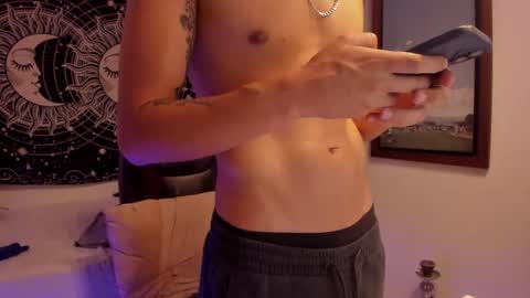 Victorino Jhonson online show from July 6, 3:03 pm