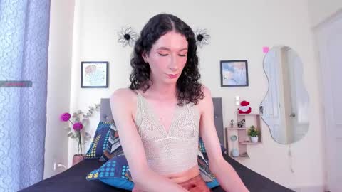 Violet online show from January 15, 4:49 pm