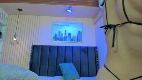 Viiolett online show from February 22, 8:11 pm