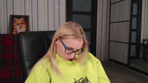 Vika online show from September 16, 2:09 pm