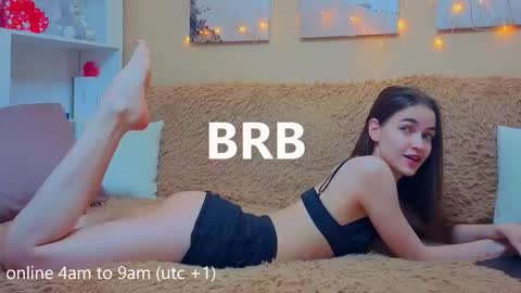 vikiberry online show from March 27, 8:26 am