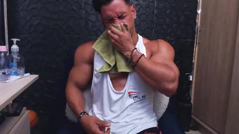 Viktor Herrera online show from October 30, 8:09 pm