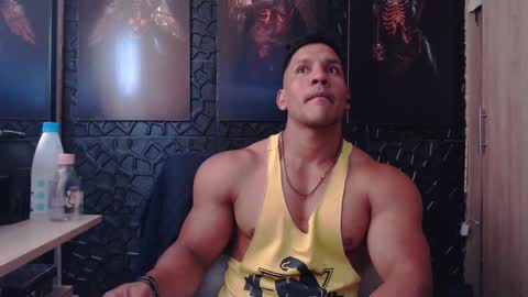 Viktor Herrera online show from March 2, 6:03 pm