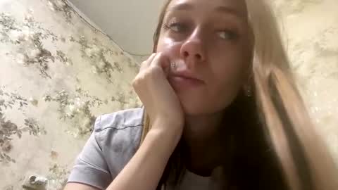 Sweett online show from June 8, 1:00 am
