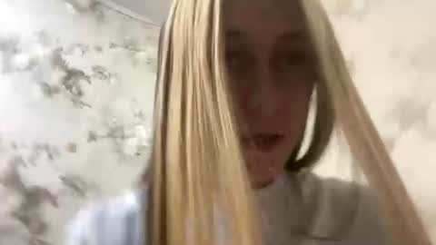 Sweett online show from June 23, 1:24 am